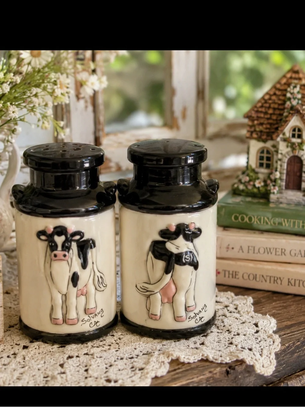 Vintage signed ETTY  solvang, CA Holstein cow salt & pepper shaker set
